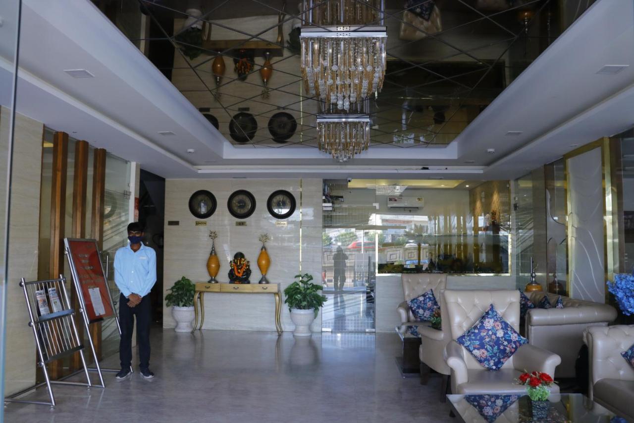 Hotel S C Residency Zirakpur Dış mekan fotoğraf