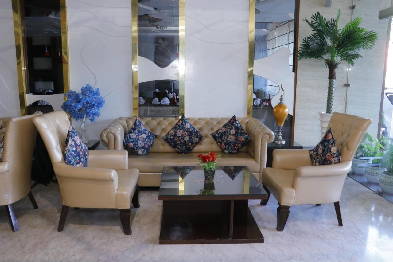Hotel S C Residency Zirakpur Dış mekan fotoğraf