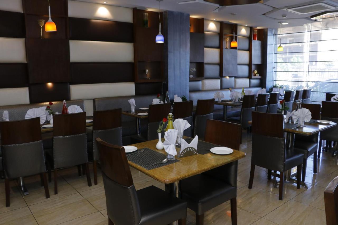 Hotel S C Residency Zirakpur Dış mekan fotoğraf