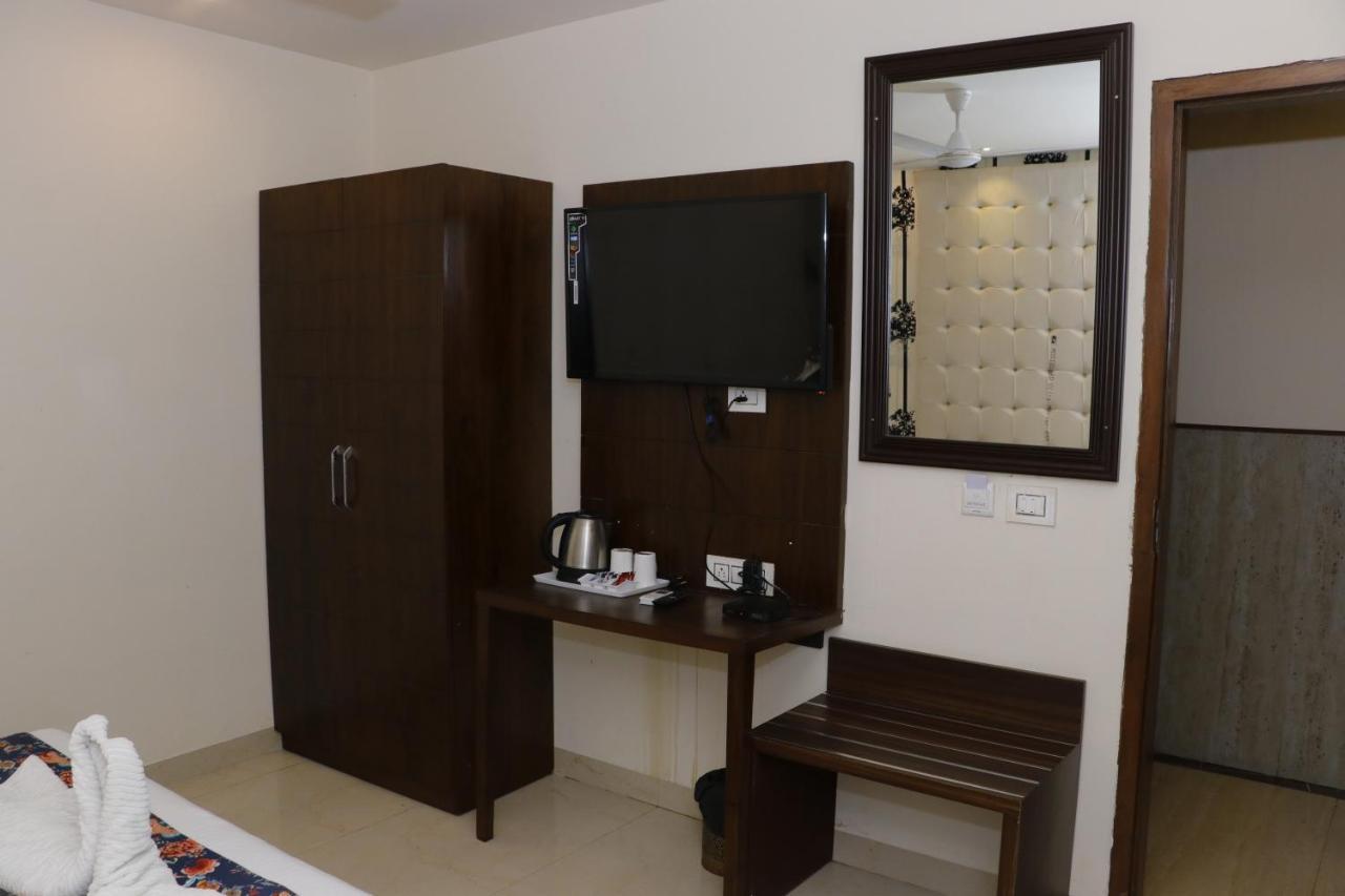 Hotel S C Residency Zirakpur Dış mekan fotoğraf