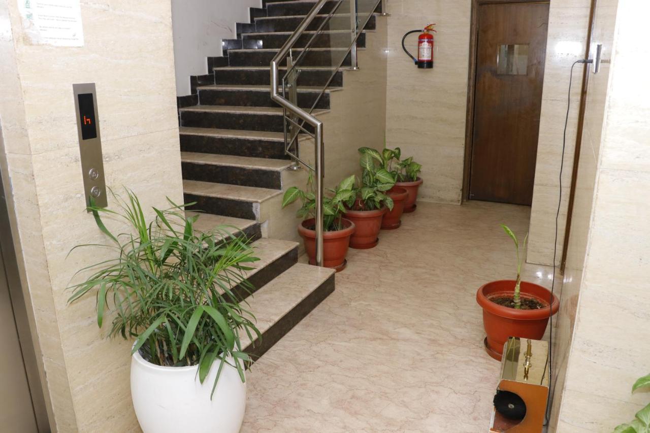 Hotel S C Residency Zirakpur Dış mekan fotoğraf