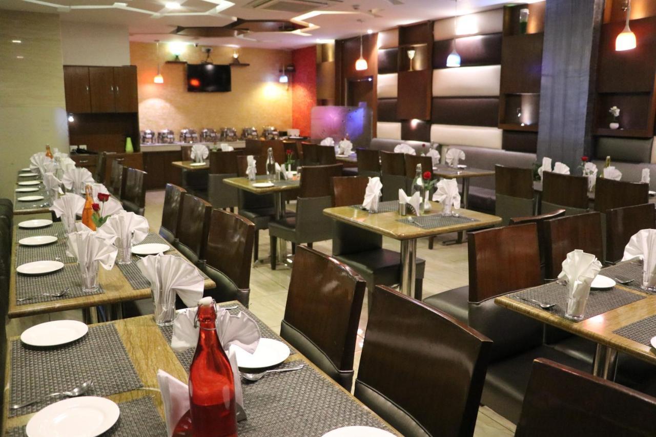 Hotel S C Residency Zirakpur Dış mekan fotoğraf